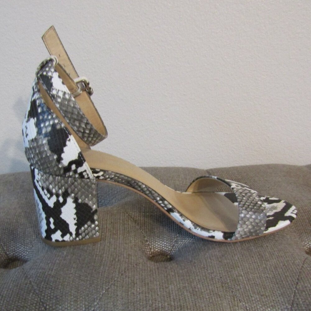🐍CL by Laundry Jody Sandal 8.5 US/39 EUR